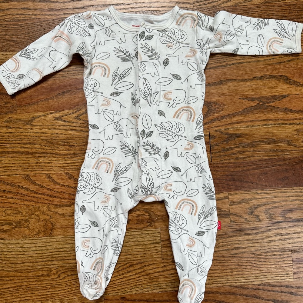Magnetic Me onesie 3-6 months